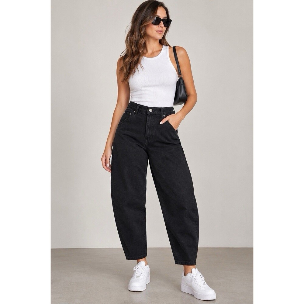 Everlane The Arc Jean Size 26 Women’s Black Barrel Leg High Rise